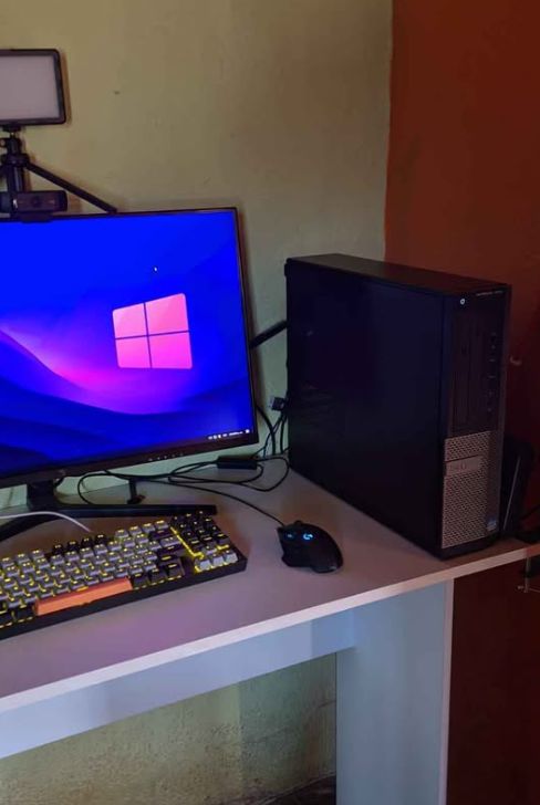 COMPUTADORA DE ESCRITORIO