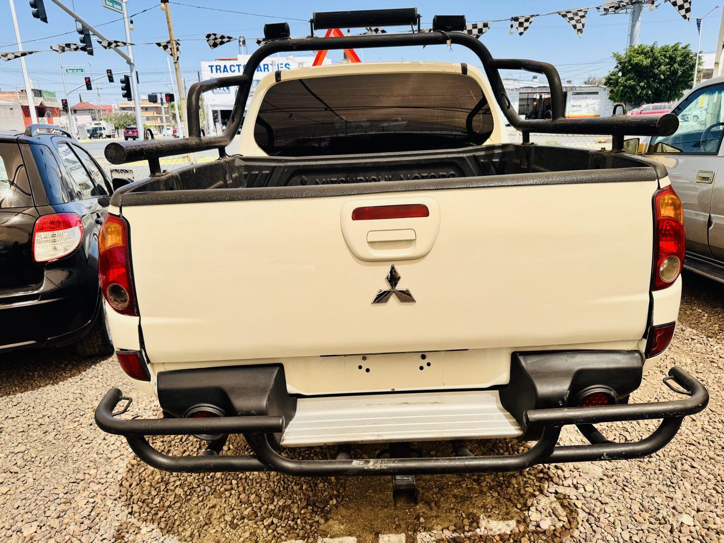 Mitsubishi Diésel 2009 – Fuerza, Ahorro y Equipo Completo