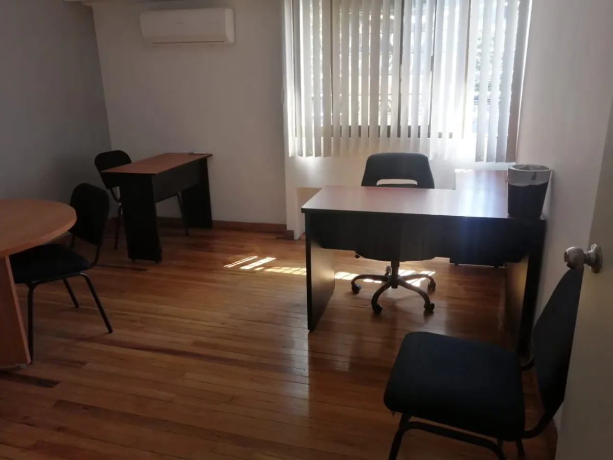 OFICINA AMUEBLADA EN ZAPOPAN, ZONA PATRIA Y GUADALUPE