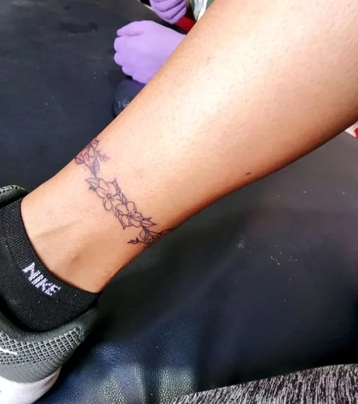 Tatuajes de Flores Personalizados | Diseños Elegantes y Delicados | Posada Tatto