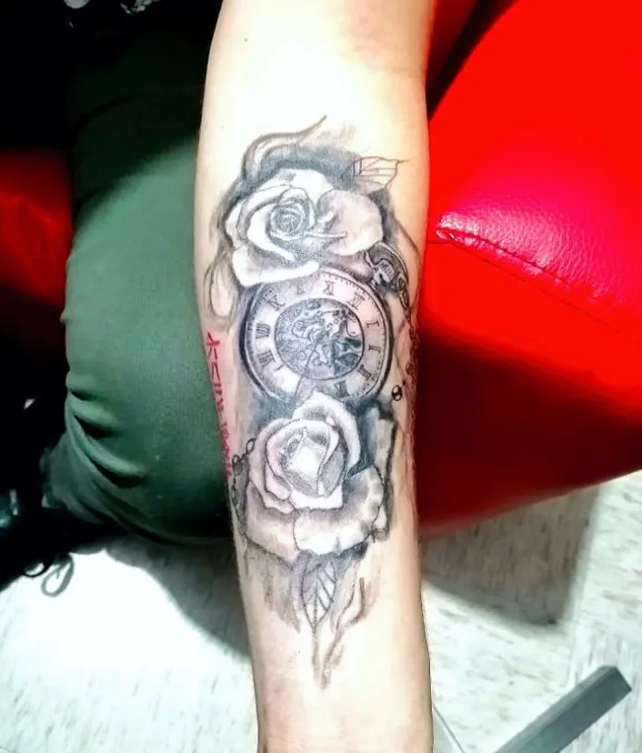 Tatuajes de Flores Personalizados | Diseños Elegantes y Delicados | Posada Tatto