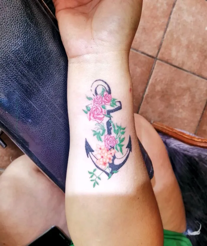 Tatuajes de Flores Personalizados | Diseños Elegantes y Delicados | Posada Tatto
