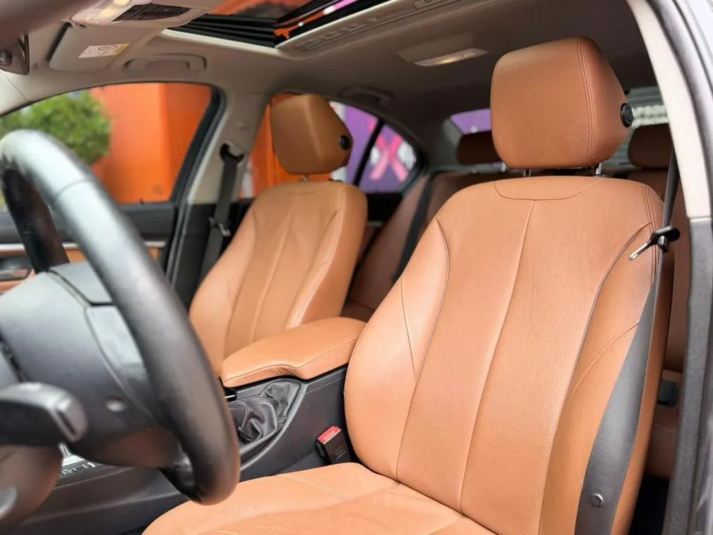 BMW 330E LUXURY LINE 2017 (HÍBRIDO ENCHUFABLE)
