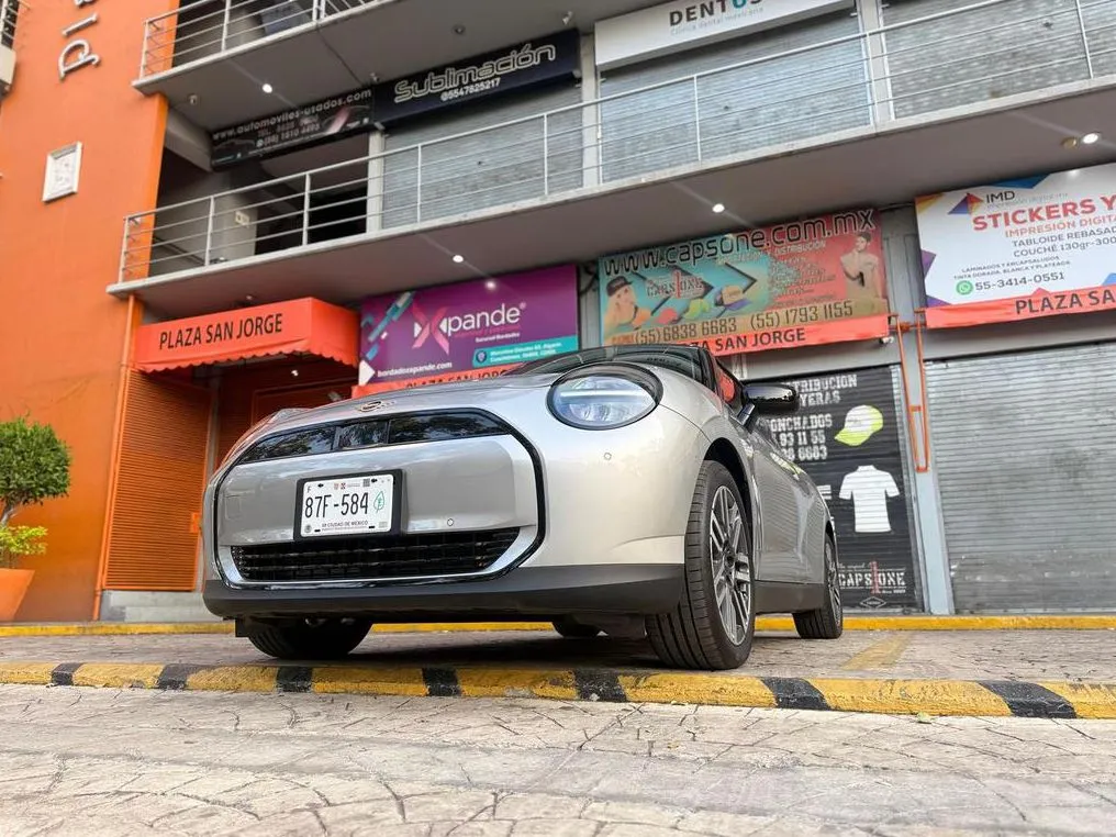 MINI COOPER E 2024 (ELÉCTRICO 100%)