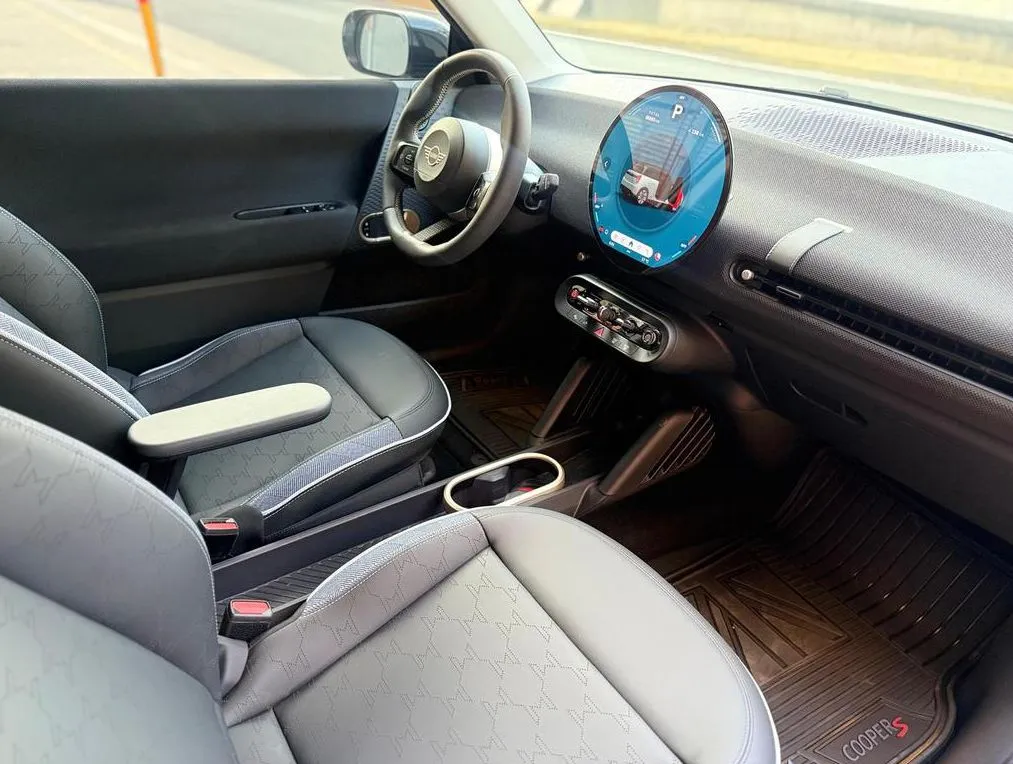 MINI COOPER E 2024 (ELÉCTRICO 100%)