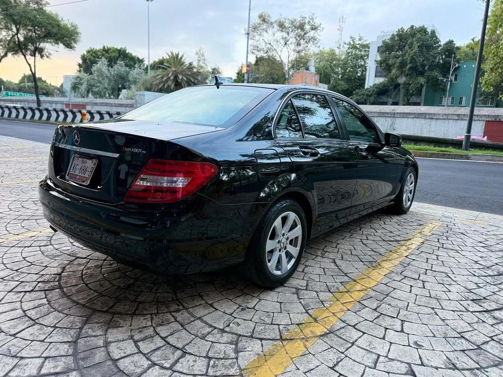 MERCEDES BENZ C180 2013