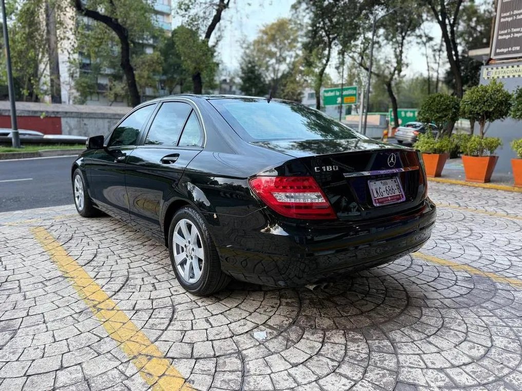 MERCEDES BENZ C180 2013