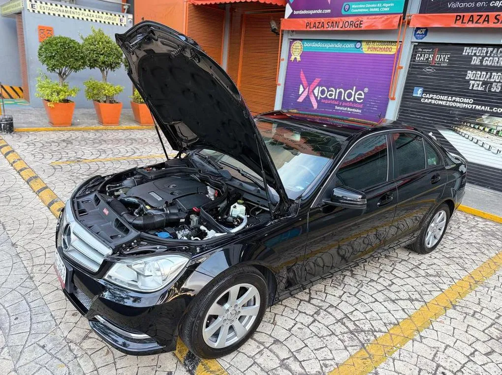 MERCEDES BENZ C180 2013