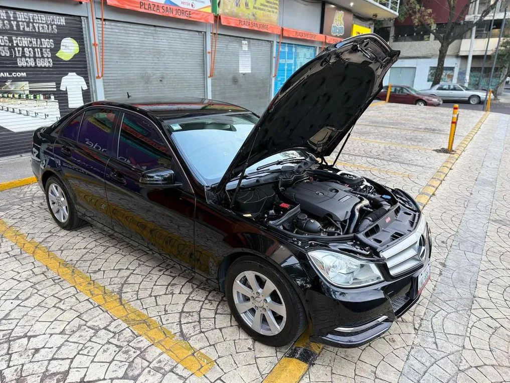 MERCEDES BENZ C180 2013