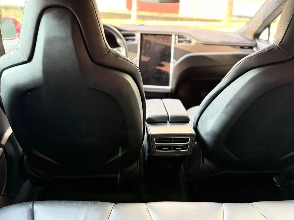 TESLA MODEL S 85D 2015