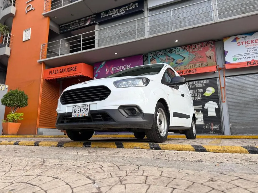 TRANSIT COURIER VAN 2023