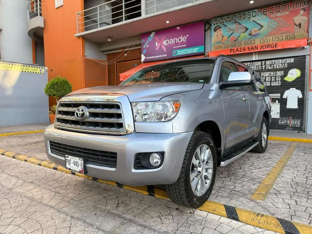 TOYOTA SEQUOIA LIMITED 2017 4X4