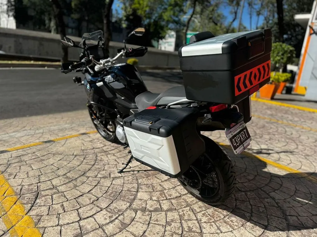 BMW F 850 2023 TRIPLE BLACK