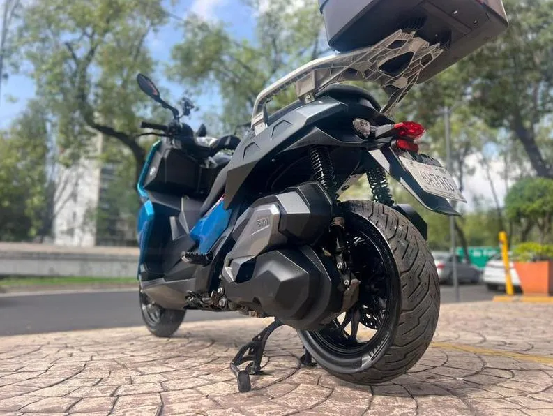 MOTO BMW C 400 X 2019