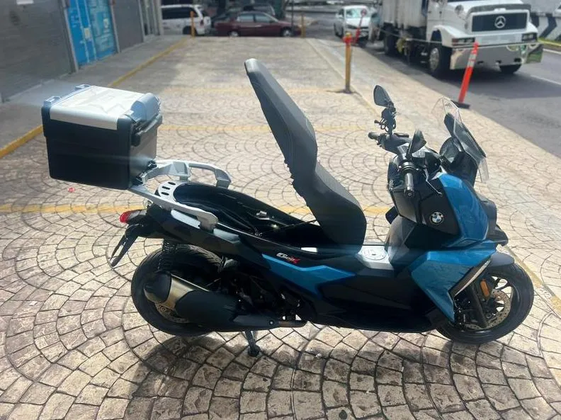 MOTO BMW C 400 X 2019