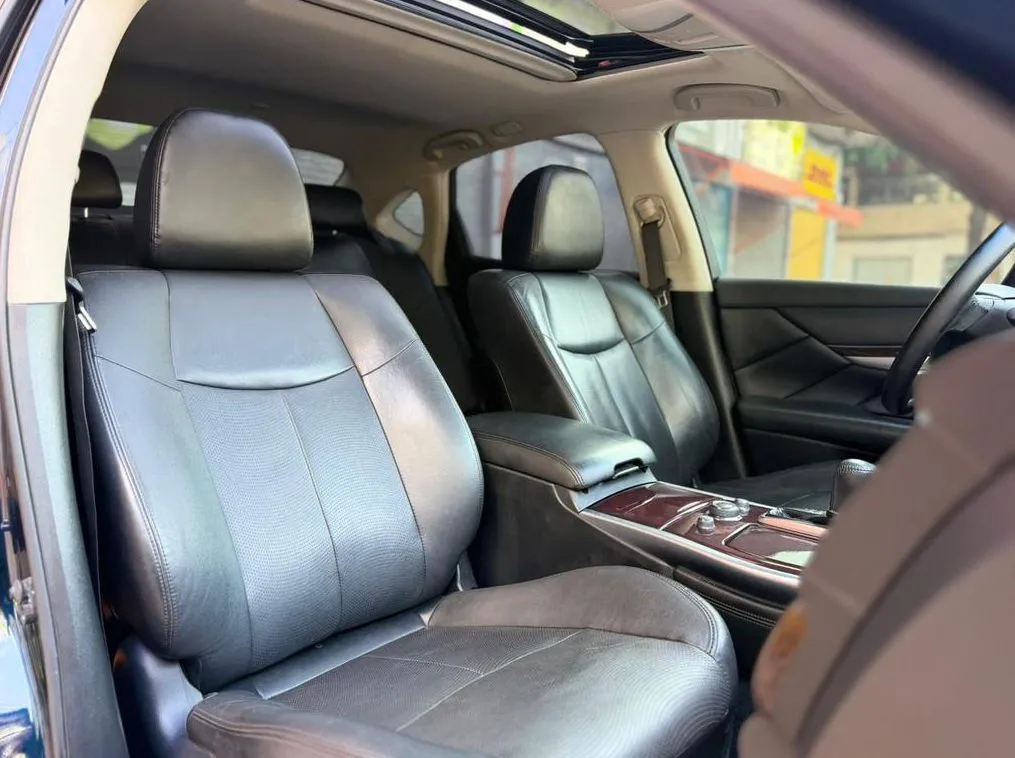 INFINITI Q70 SEDUCTION 2018