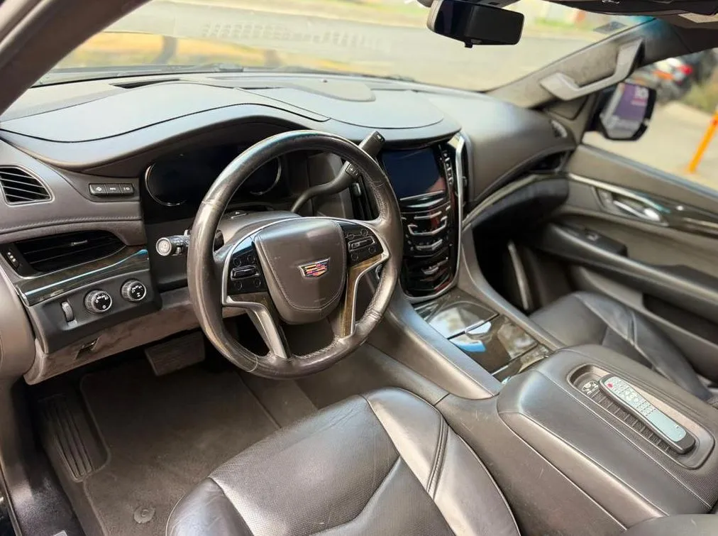CADILLAC ESCALADE ESV AWD PLATINUM 2019