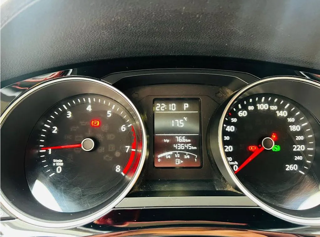 JETTA STYLE A7 2017 PIEL-TELA AT AC