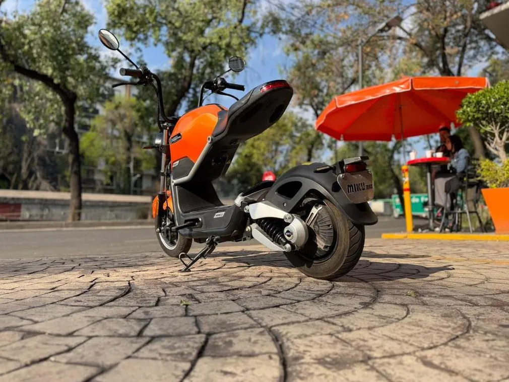 MOTO 100% ELÉCTRICA SUNRA MIKU MAX 2019