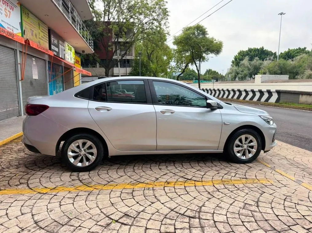 CHEVROLET ONIX LT 2021