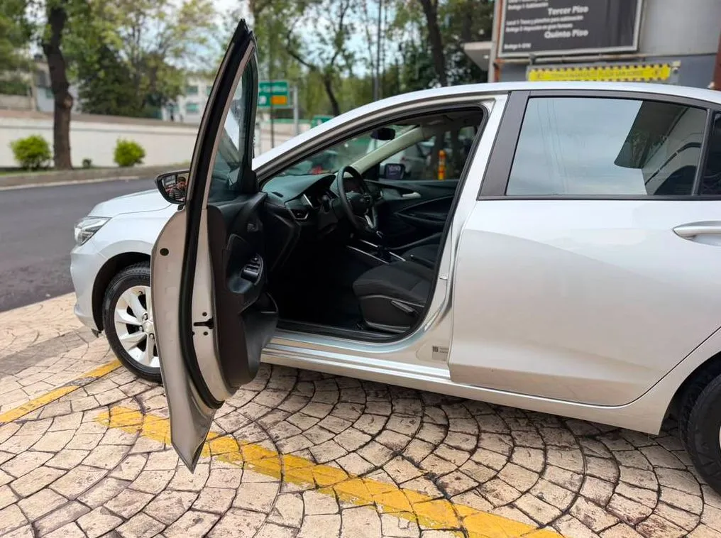 CHEVROLET ONIX LT 2021