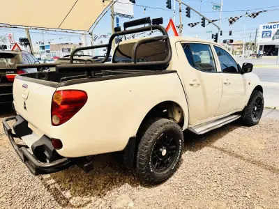 Mitsubishi Diésel 2009 – Fuerza, Ahorro y Equipo Completo